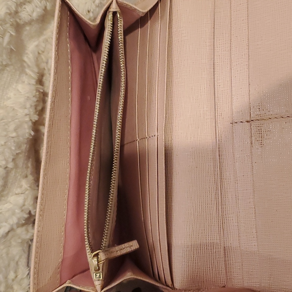 FENDI Baby Pink Wallet - Picture 16 of 16